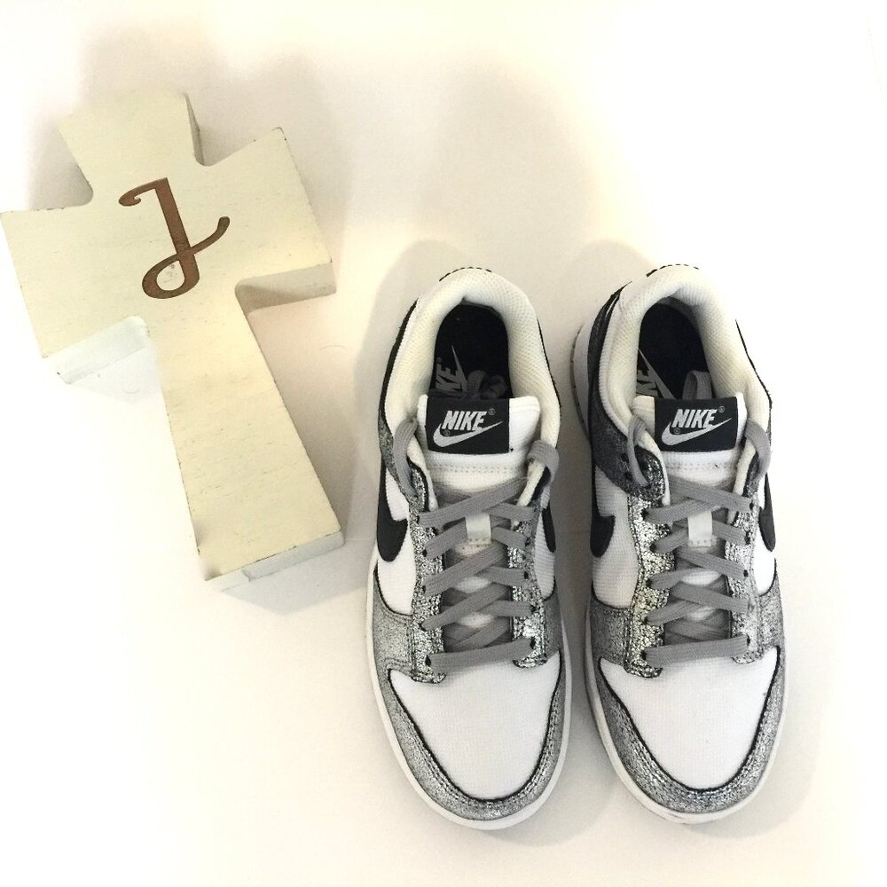 Nike Dunk Low "Golden Gals" Sneakers Size 6.5M NEW!